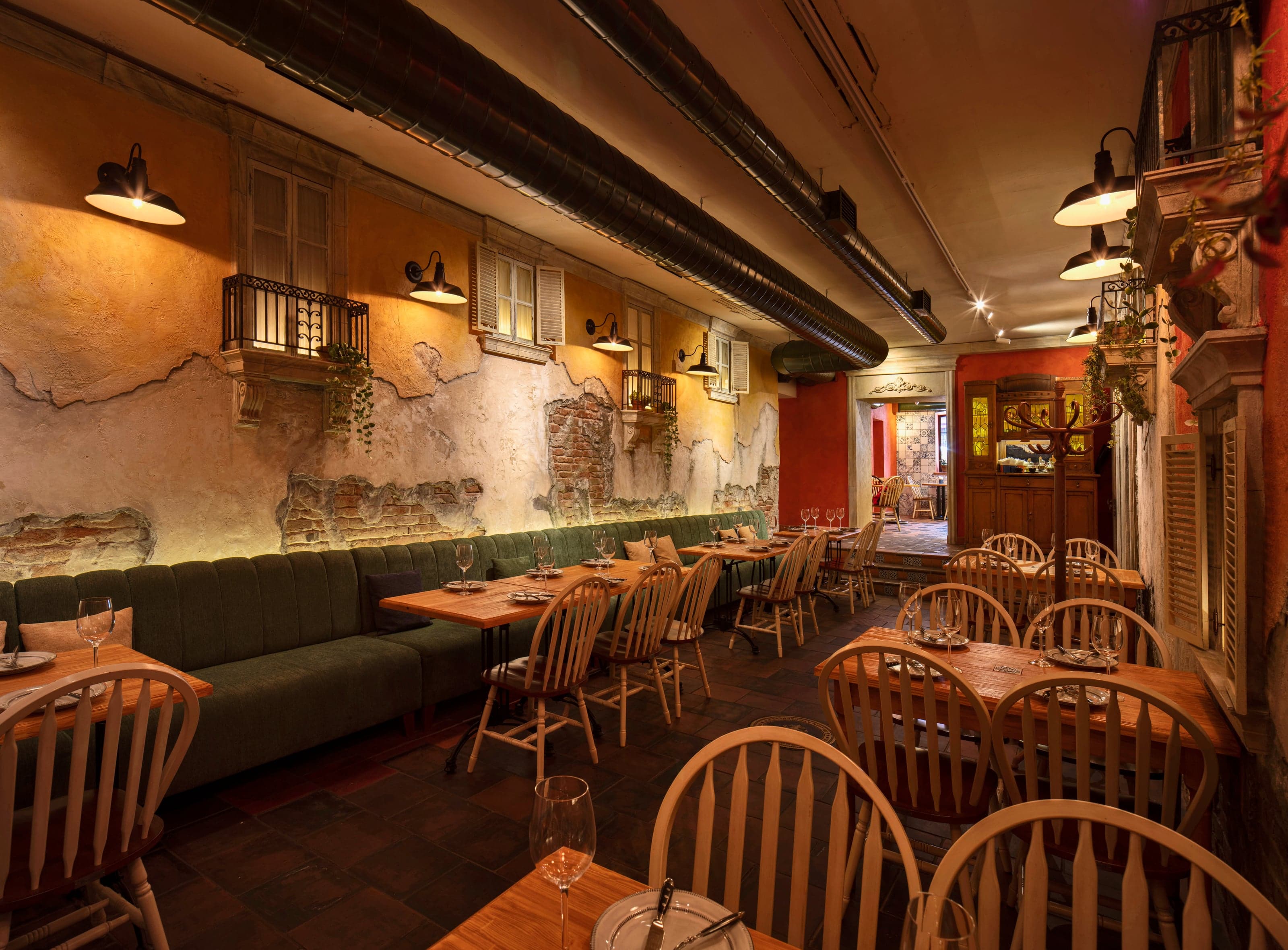 Mediterranean-inspired restaurant architecture