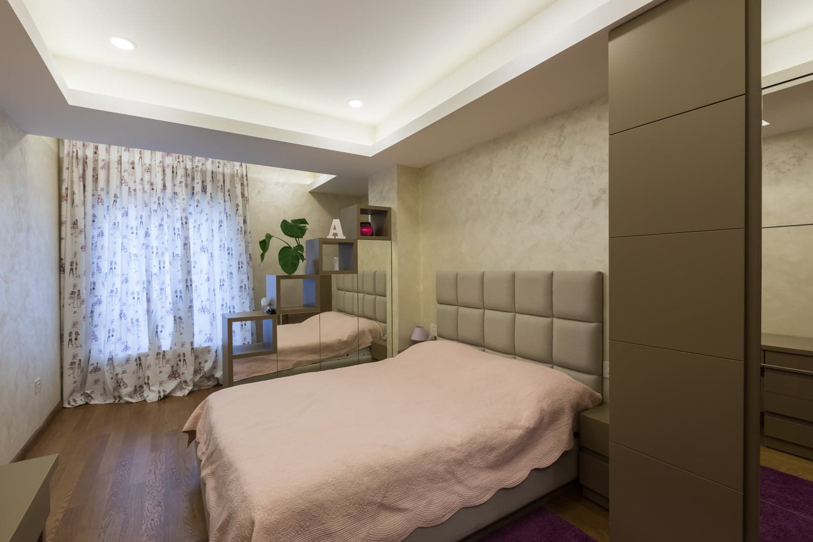 Modern residential interior by Patricia Karsyan