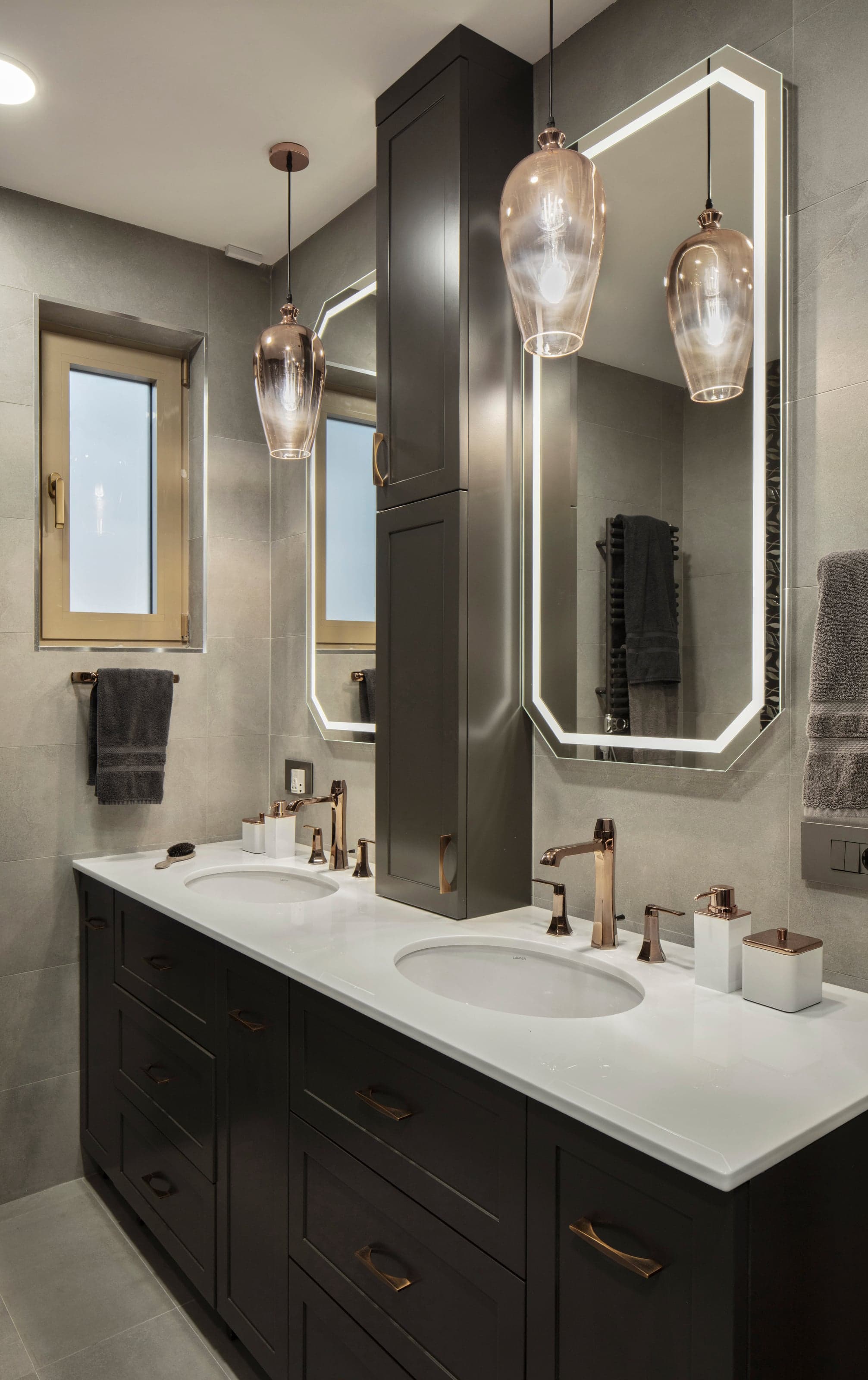 Contemporary luxury apartment designed by Patricia Karsyan